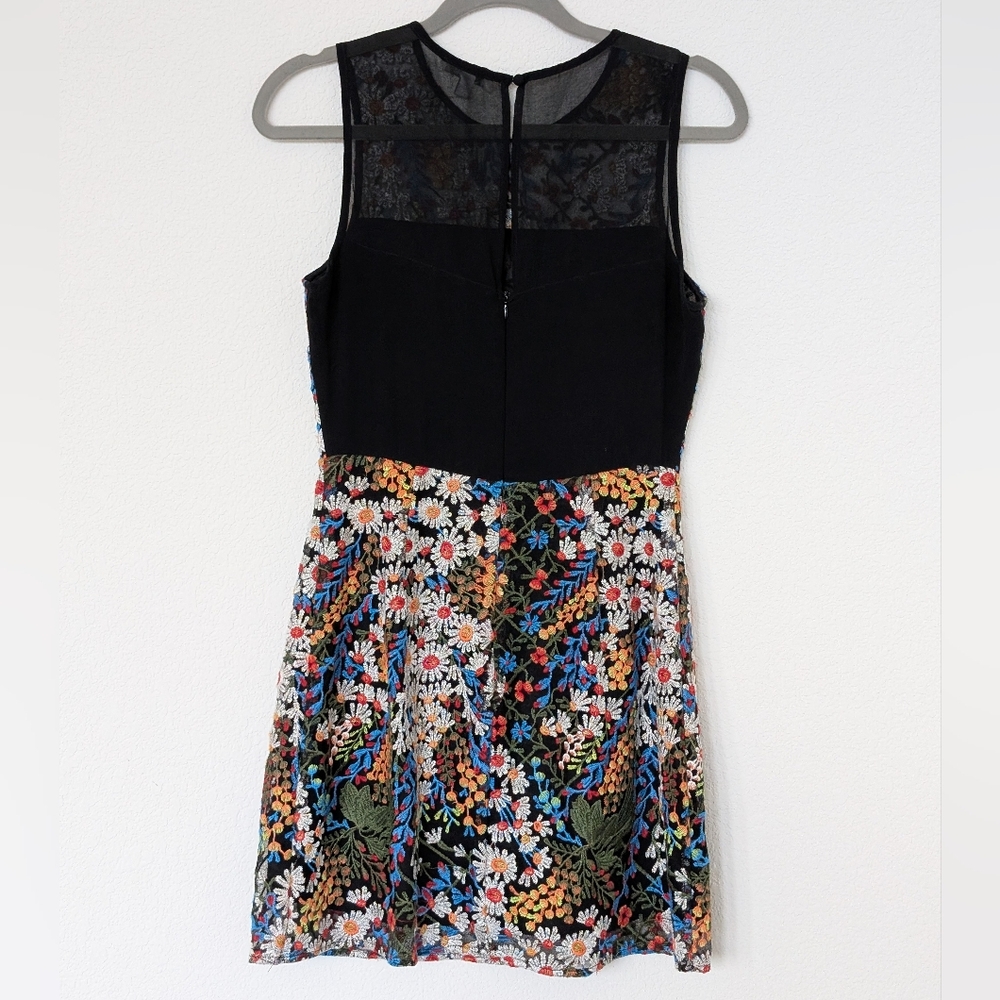 Lucy Paris Embroidered Floral Mini Dress Women's Small 60s Hippie Flowerchild‎ - Picture 4 of 7